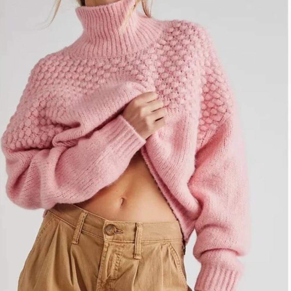Free people Bradley xs bubblegum pink mock neck puff sleeve
